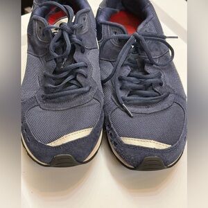Men’s Puma Vista Peacoat Suede Dark Blue Sneakers Size 11